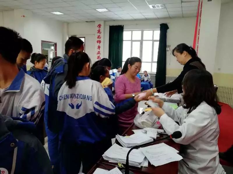 這是個有點心酸的故事，愛心送給那些需要幫助的孩子