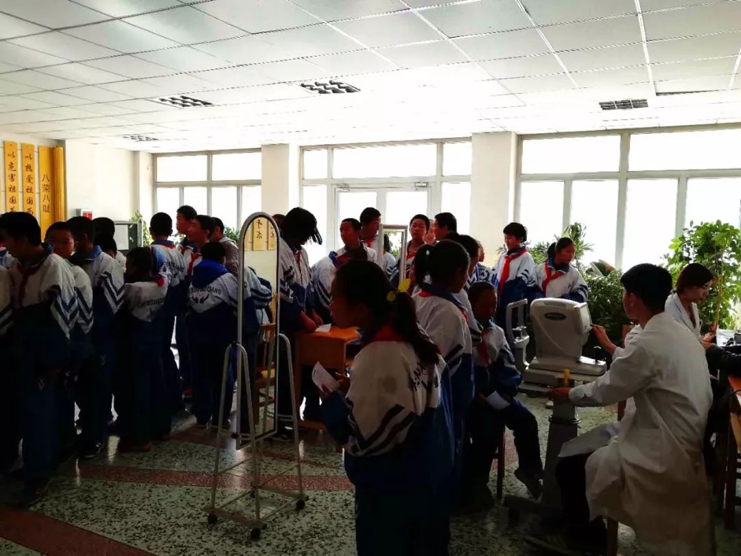 這是個有點心酸的故事，愛心送給那些需要幫助的孩子