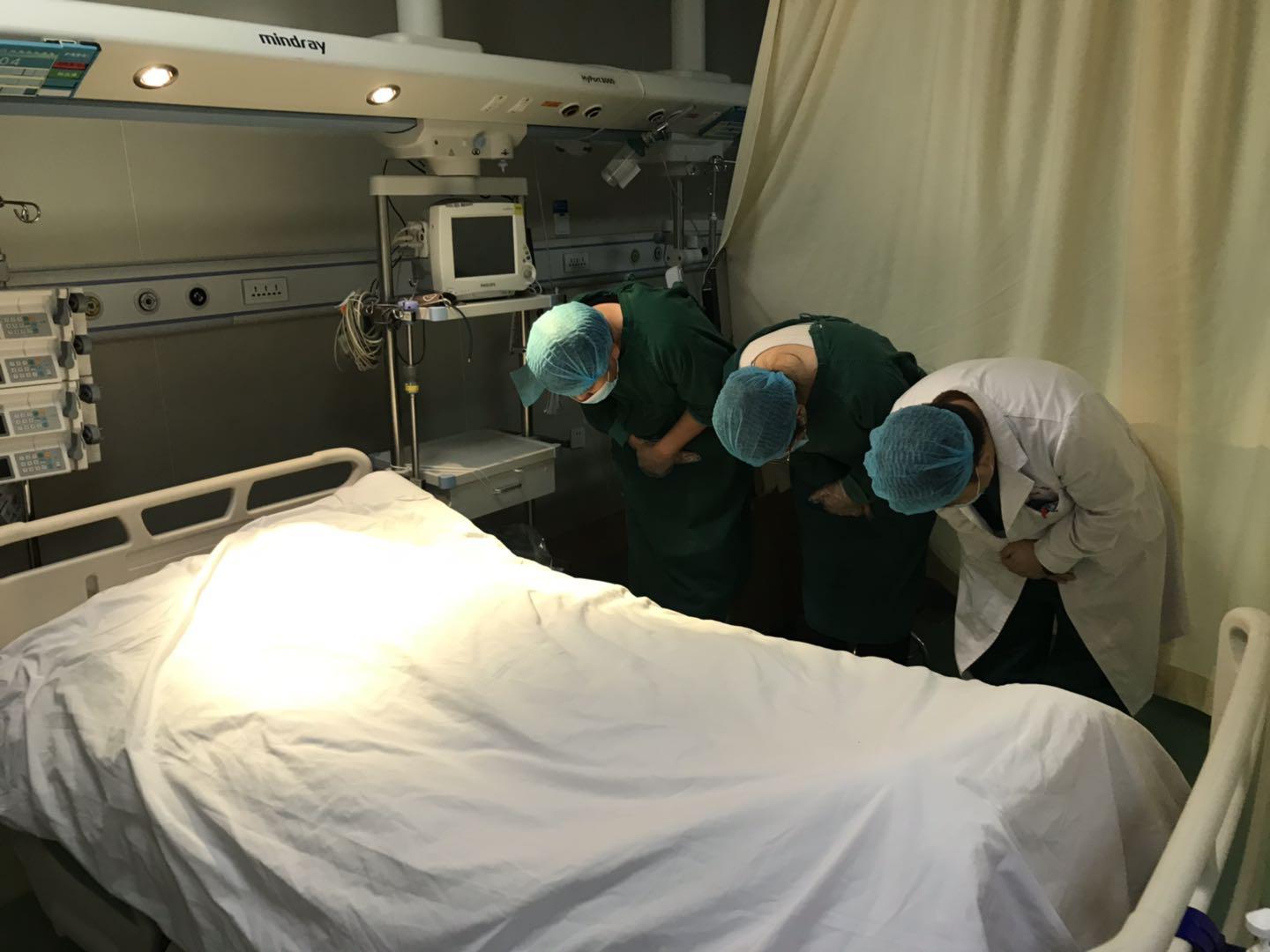 68歲老人捐獻角膜，成為自治區(qū)紅十字眼庫首例角膜捐獻者